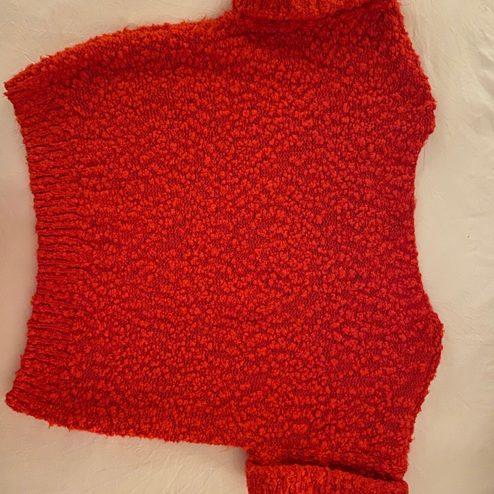 Genesis Women’s Knit Top